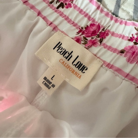 Peach Love California Striped Bouquet Pink Floral Shorts, Large - Picture 9 of 12